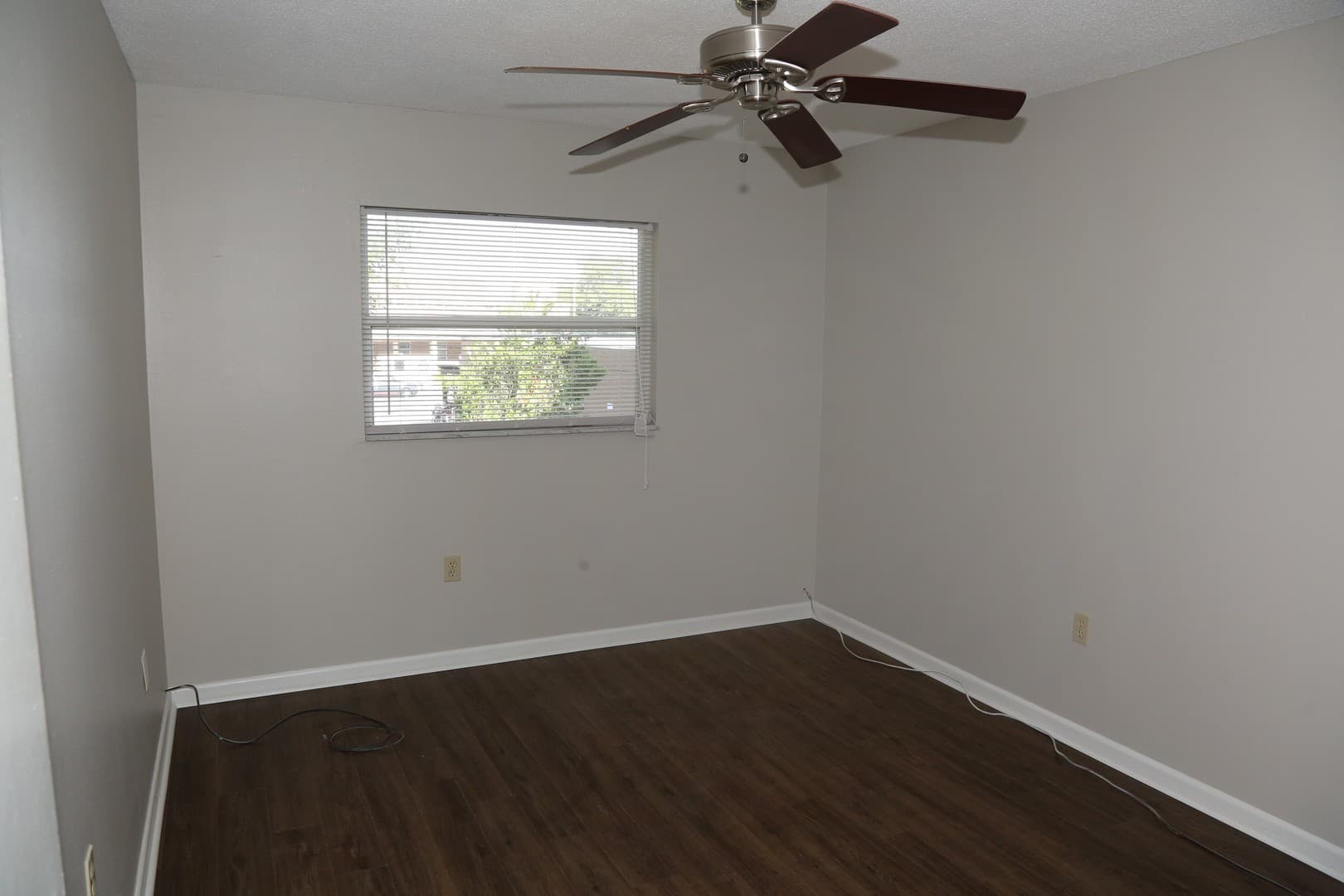 Orlando Apartment: 3200 Fairway Lane