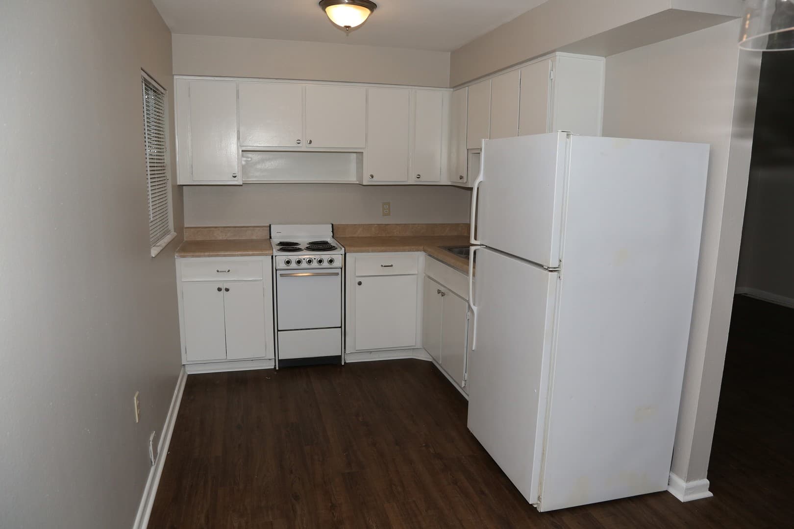 Orlando Apartment: 3200 Fairway Lane
