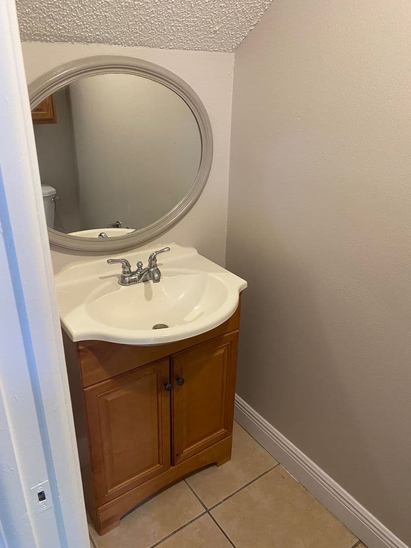 Winter Springs Townhome: 130 Rhoden Lane