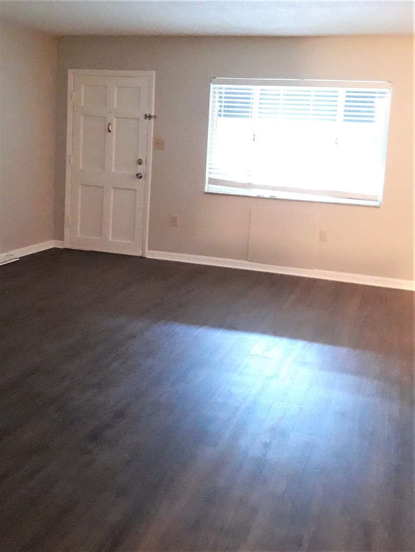 Orlando Apartment: 3200 Fairway Lane
