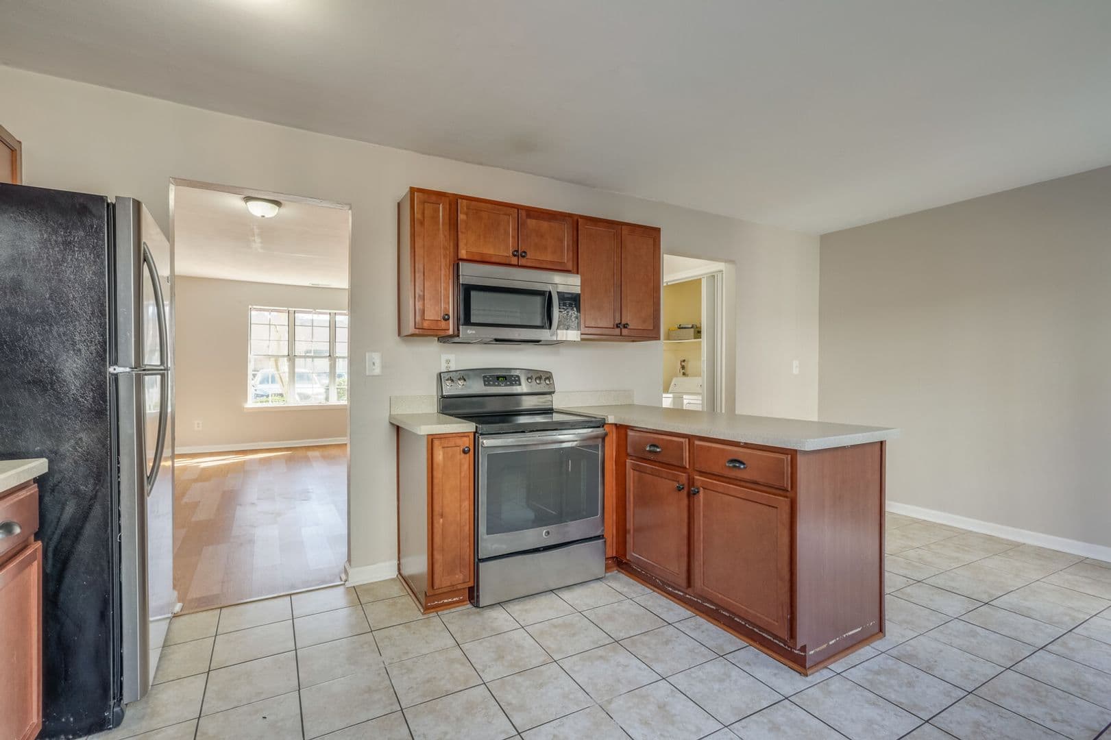 Virginia Beach Townhome: 436 Peregrine St