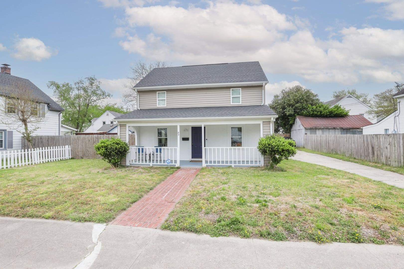 Portsmouth House: 23 Afton Pkwy