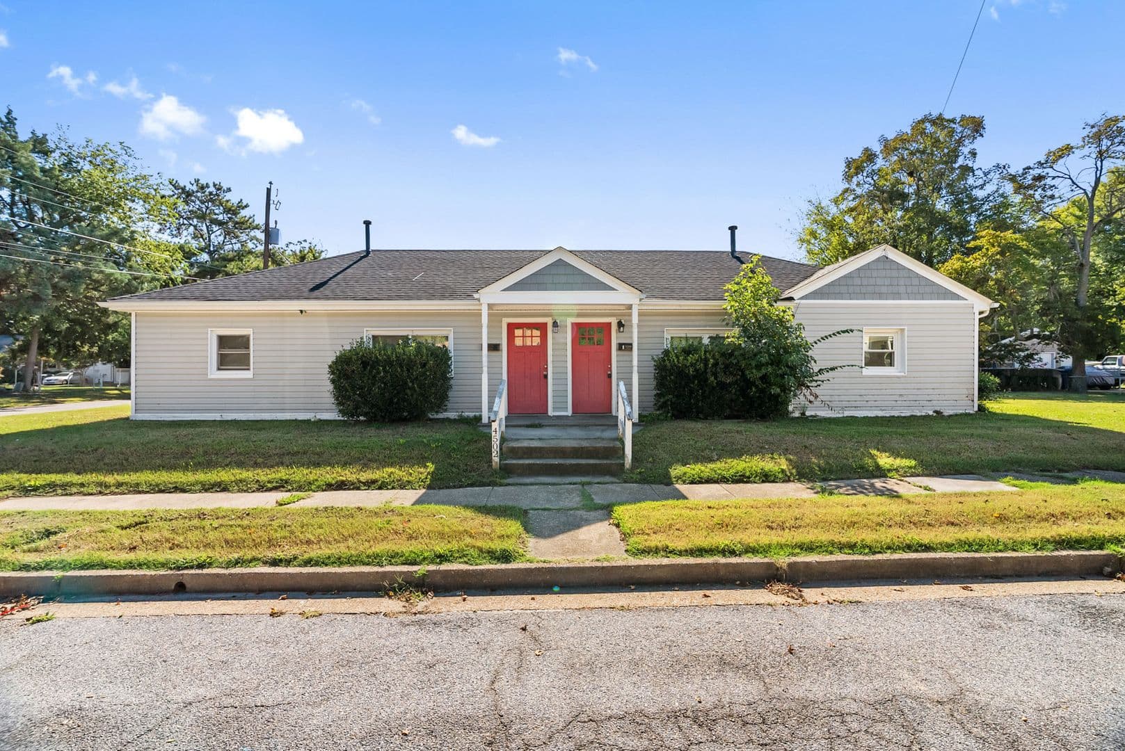 Norfolk House: 4502 Bankhead Ave