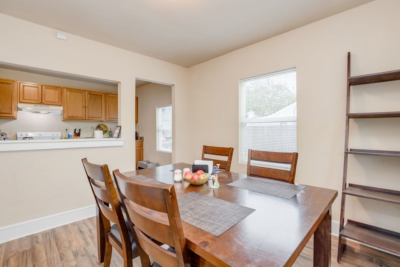Portsmouth House: 23 Afton Pkwy