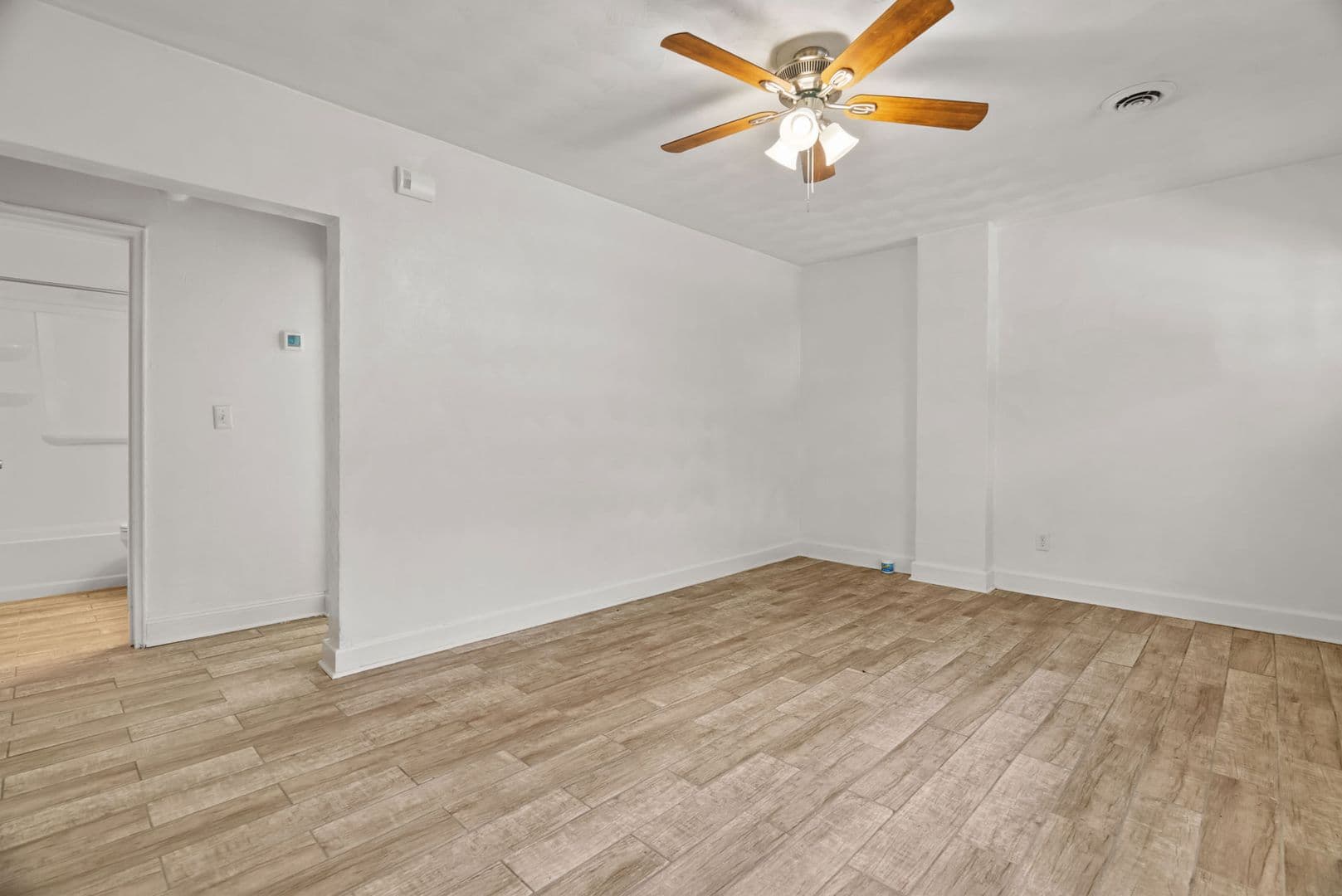 Norfolk House: 4502 Bankhead Ave