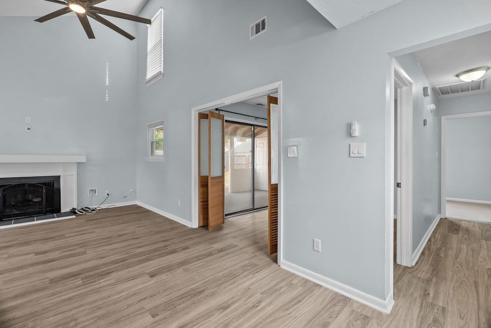 Virginia Beach House: 1212 Ferndale Ct