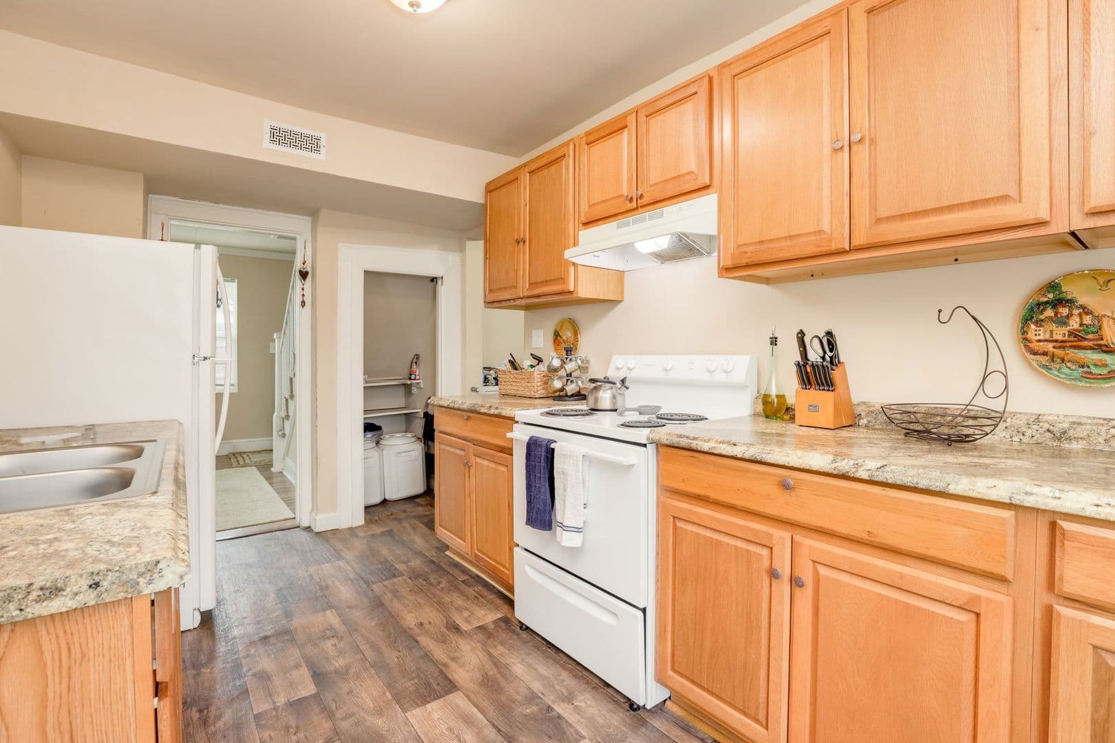 Portsmouth House: 23 Afton Pkwy
