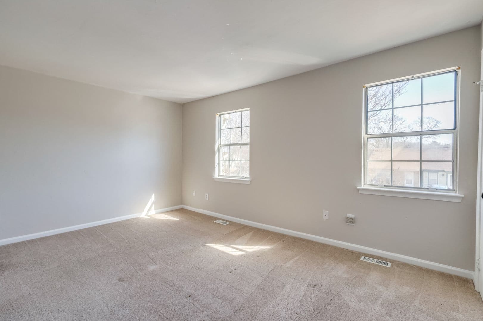 Virginia Beach Townhome: 436 Peregrine St