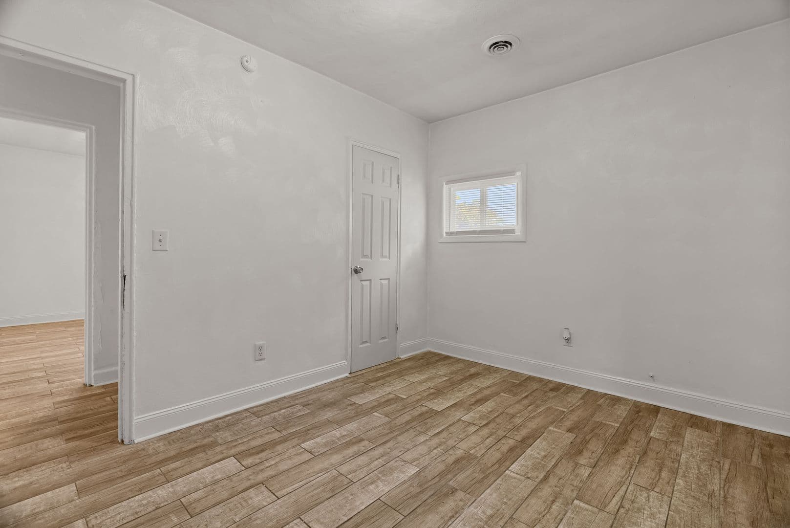 Norfolk House: 4502 Bankhead Ave
