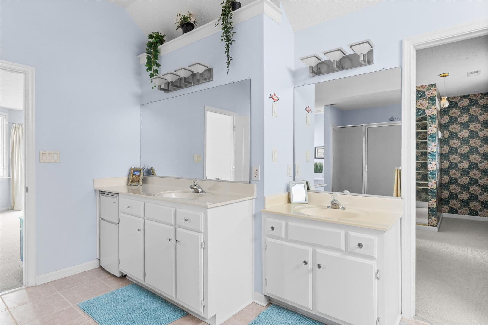 Hampton House: 121 Grand View Drive