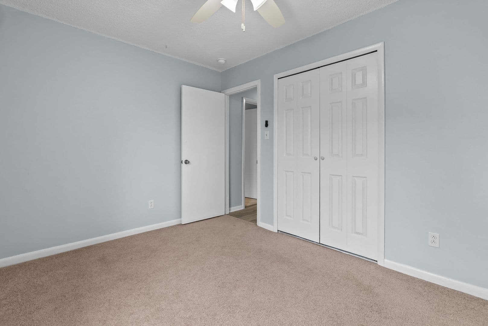 Virginia Beach House: 1212 Ferndale Ct