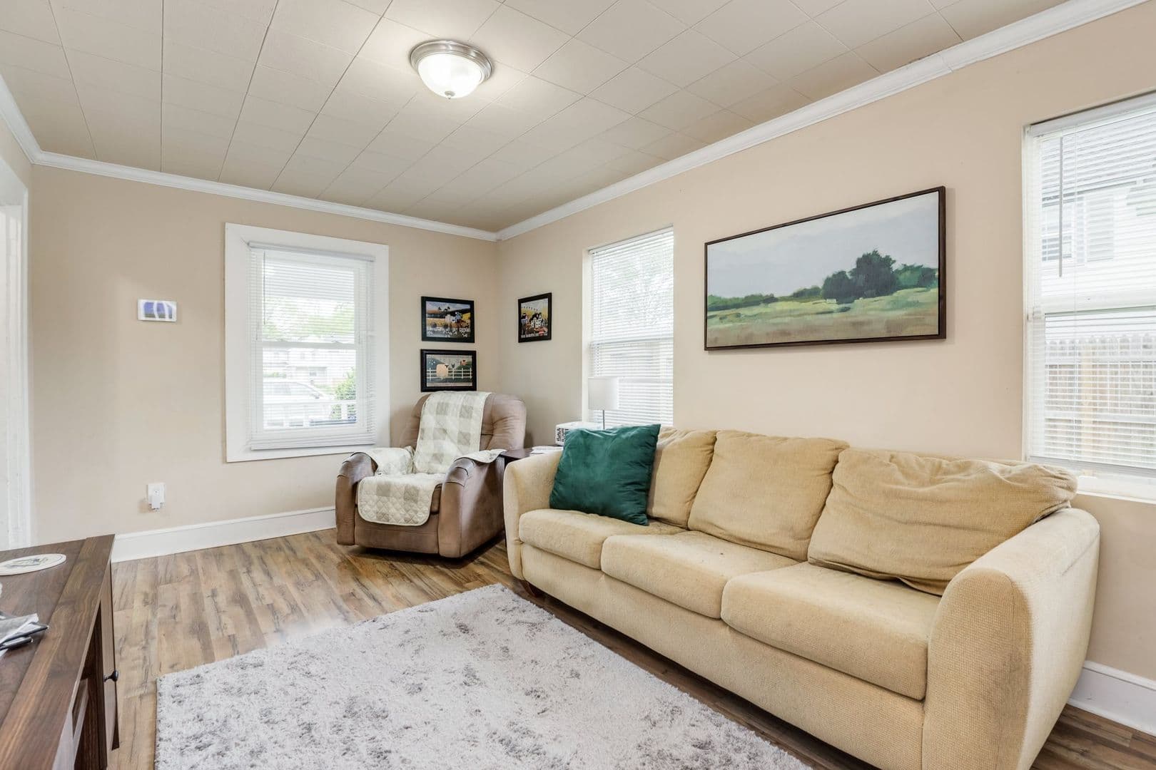 Portsmouth House: 23 Afton Pkwy