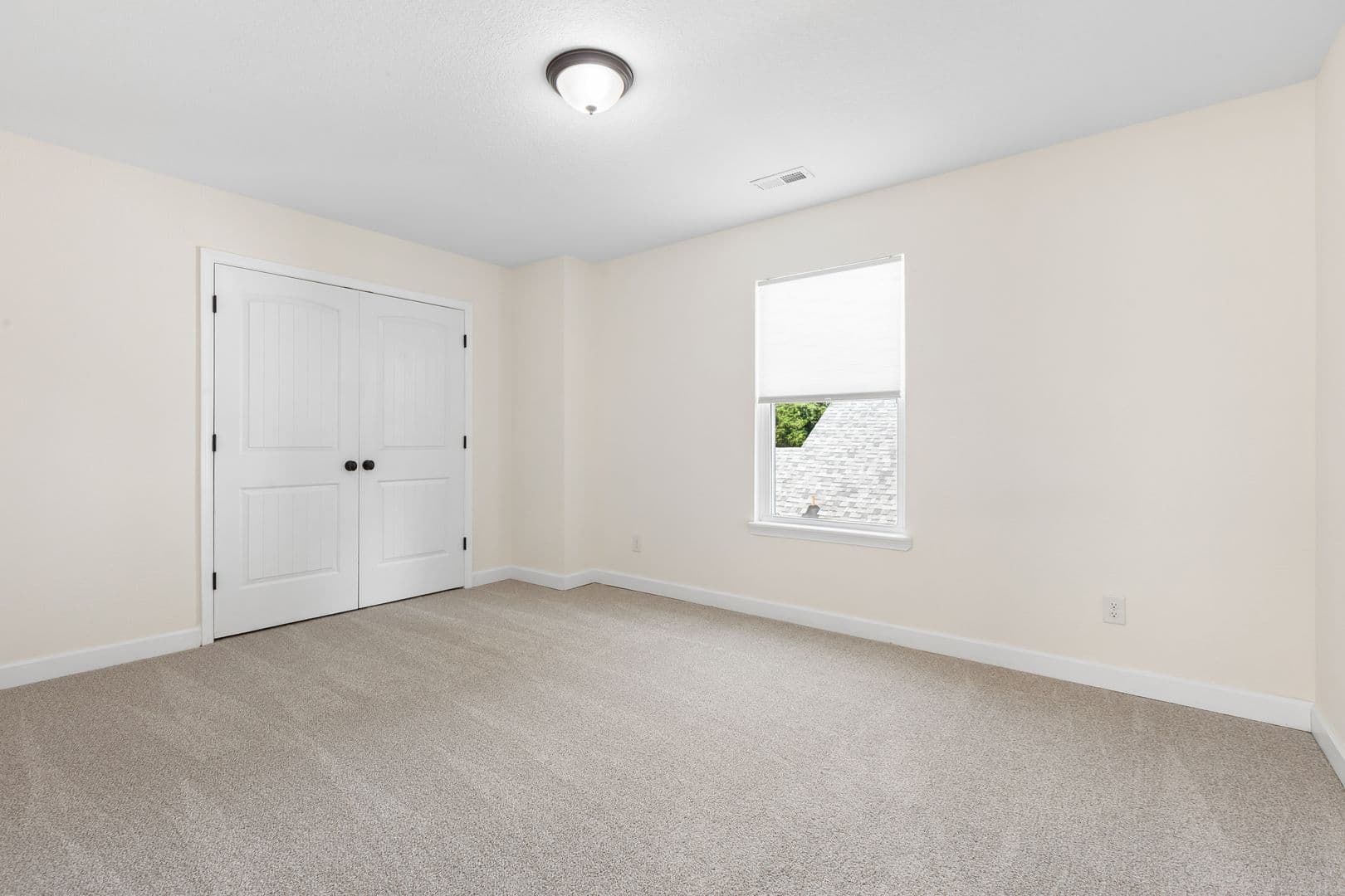 Hampton House: 317 Cottonwood Ave