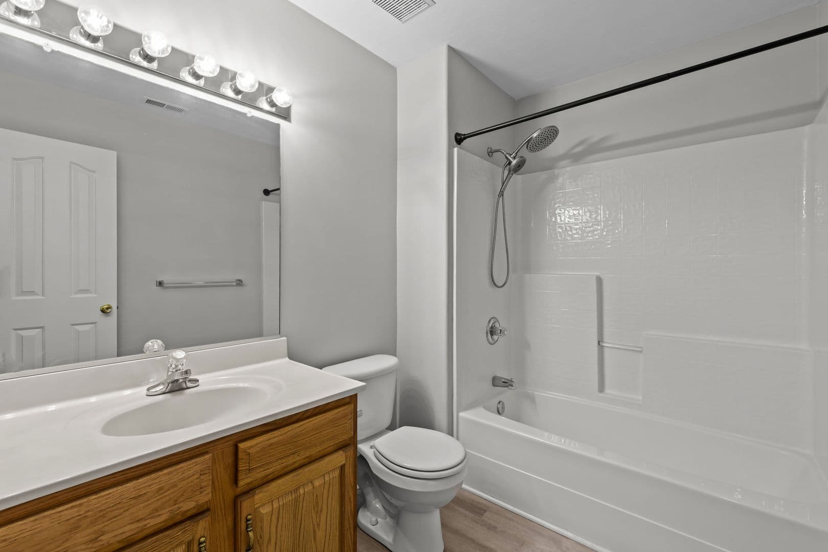 Virginia Beach House: 5261 Spring Cove Way