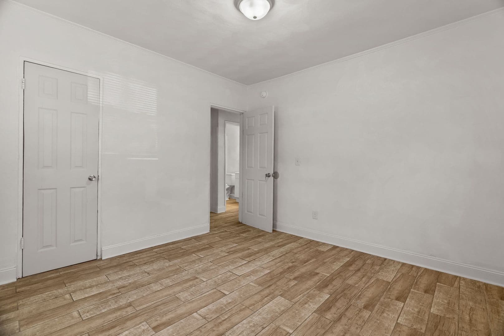 Norfolk House: 4502 Bankhead Ave