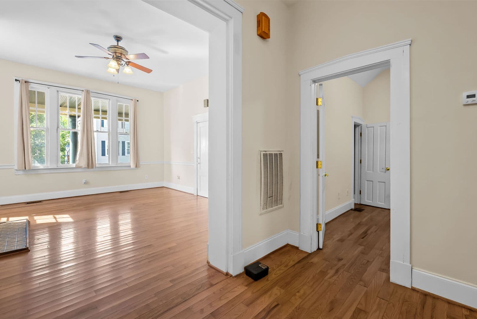 Portsmouth House: 403 Dinwiddie Street