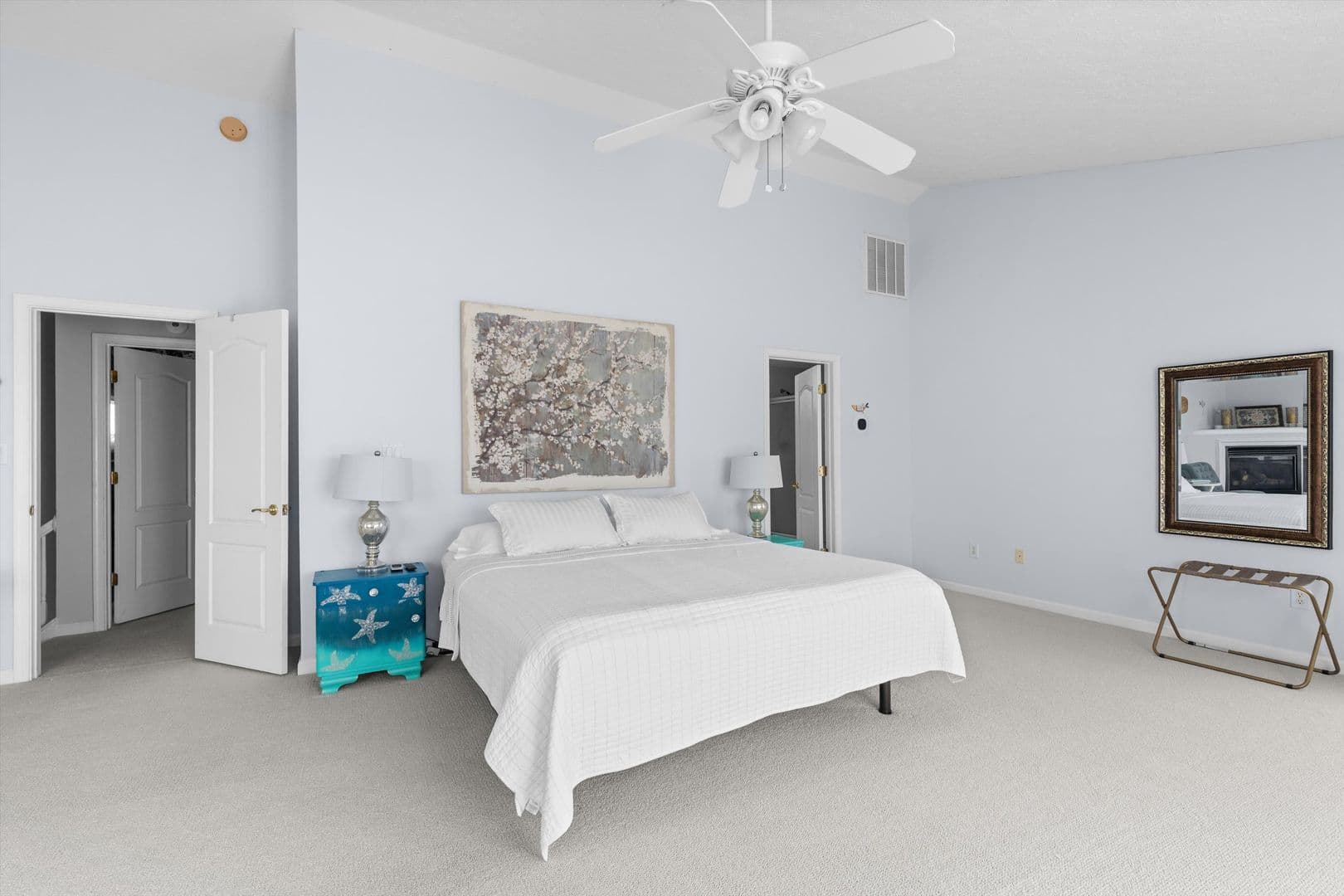 Hampton House: 121 Grand View Drive