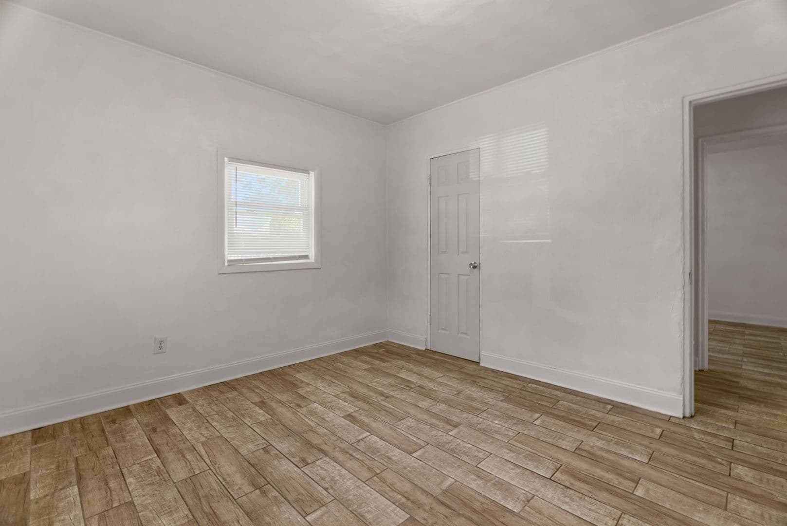 Norfolk House: 4502 Bankhead Ave