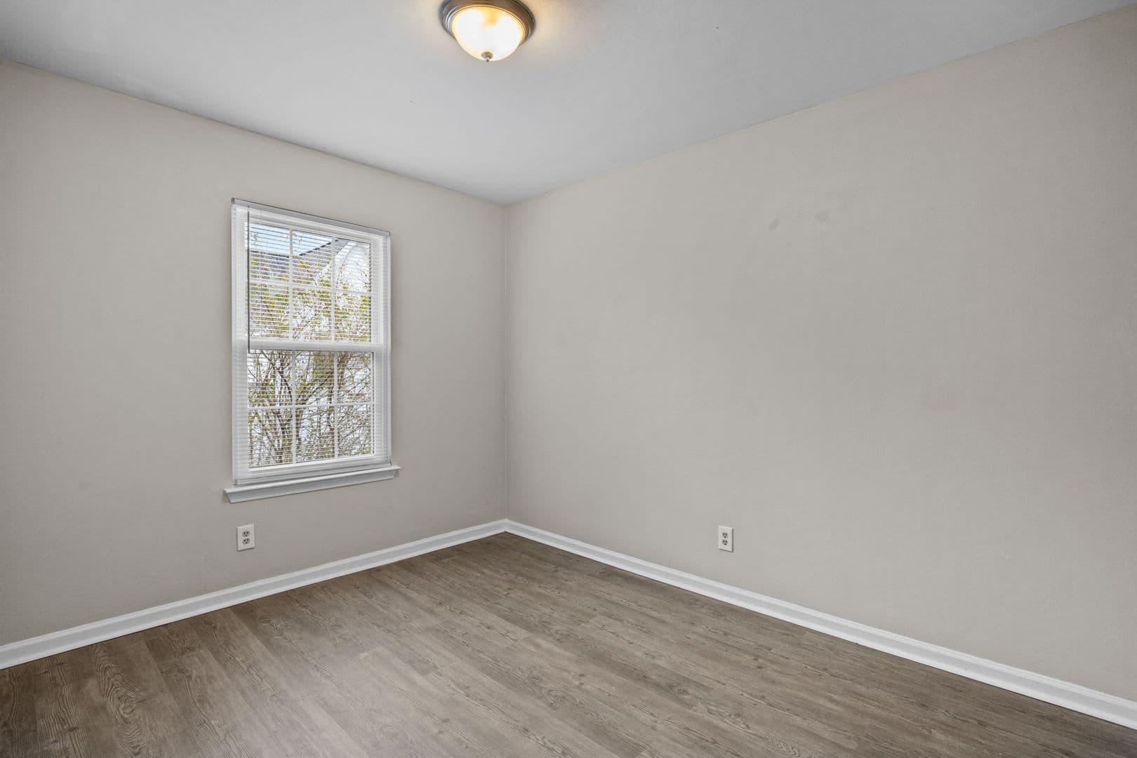 Norfolk Apartment: 3324 Kansas Ave