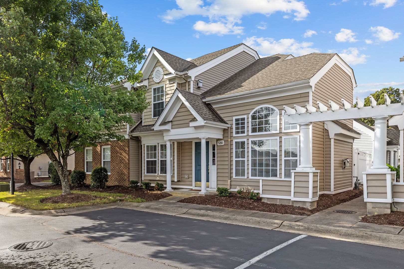 Virginia Beach House: 5261 Spring Cove Way