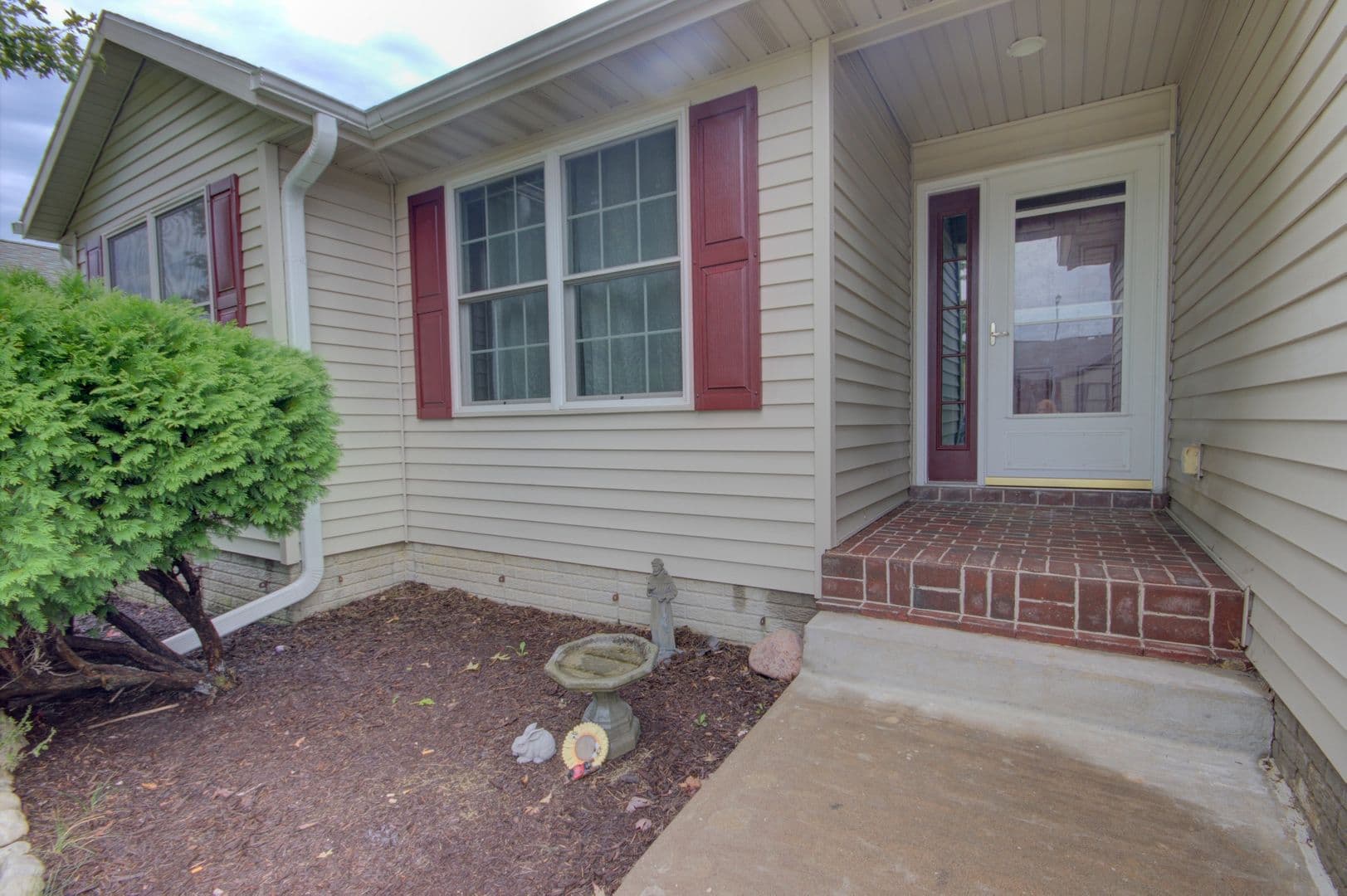 Davenport House: 2215 W 59th St