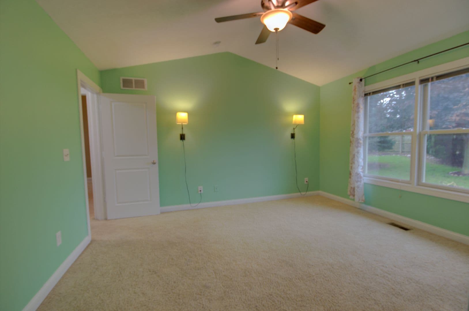 Davenport House: 2215 W 59th St