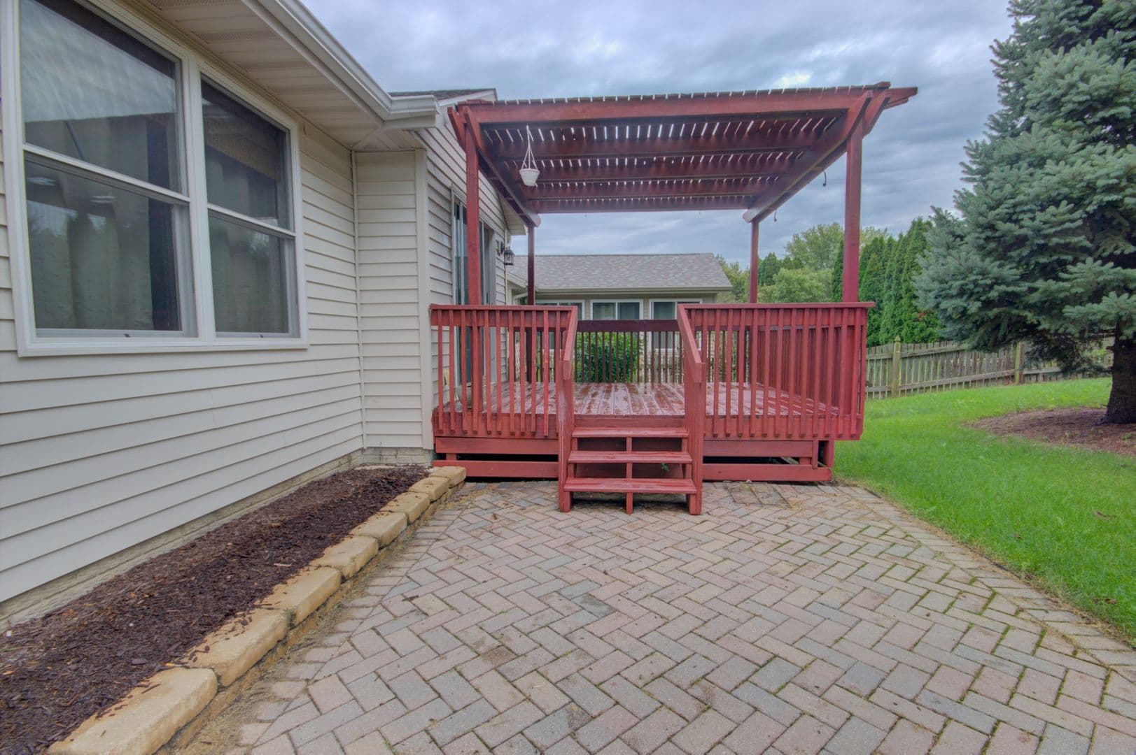 Davenport House: 2215 W 59th St
