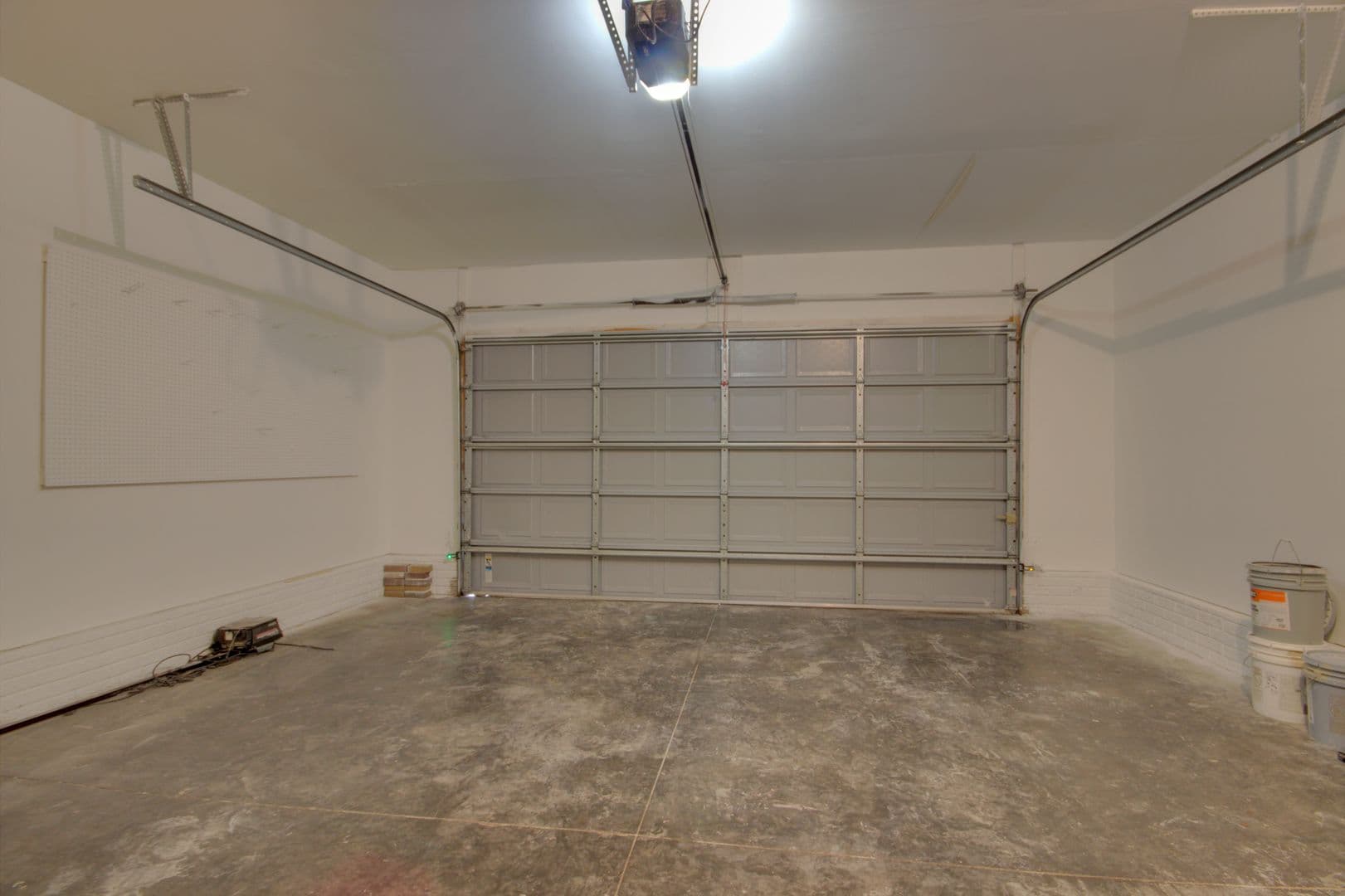 Davenport House: 2215 W 59th St