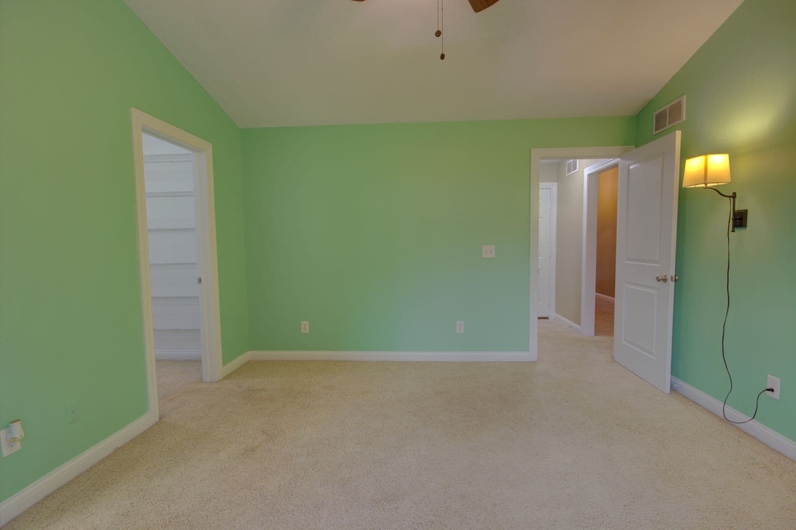 Davenport House: 2215 W 59th St