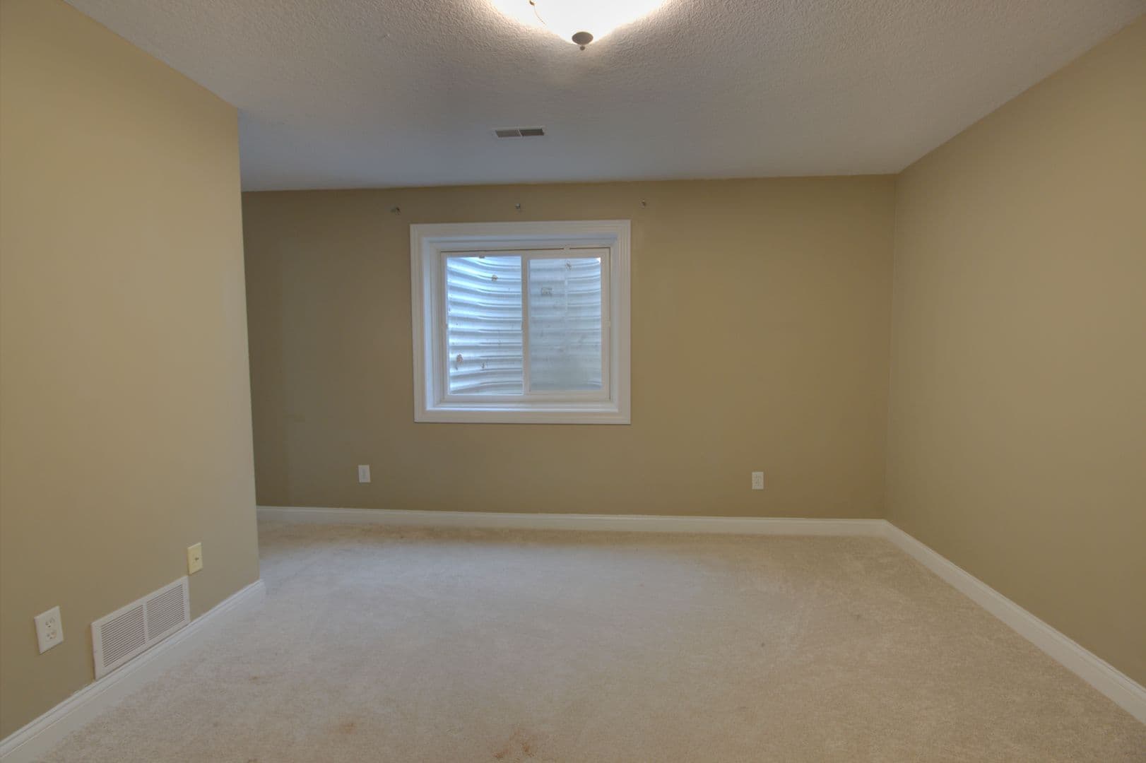 Davenport House: 2215 W 59th St