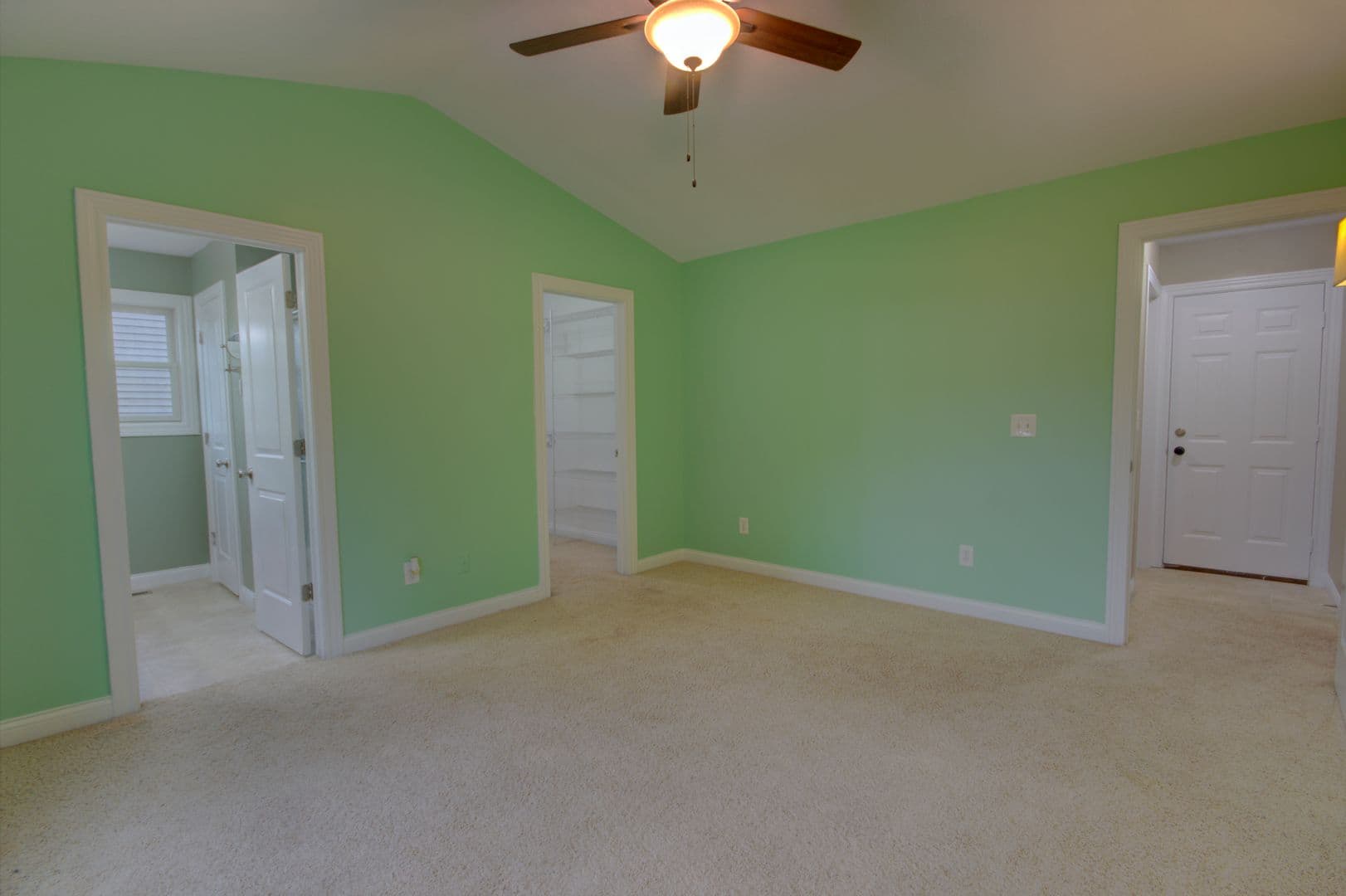 Davenport House: 2215 W 59th St
