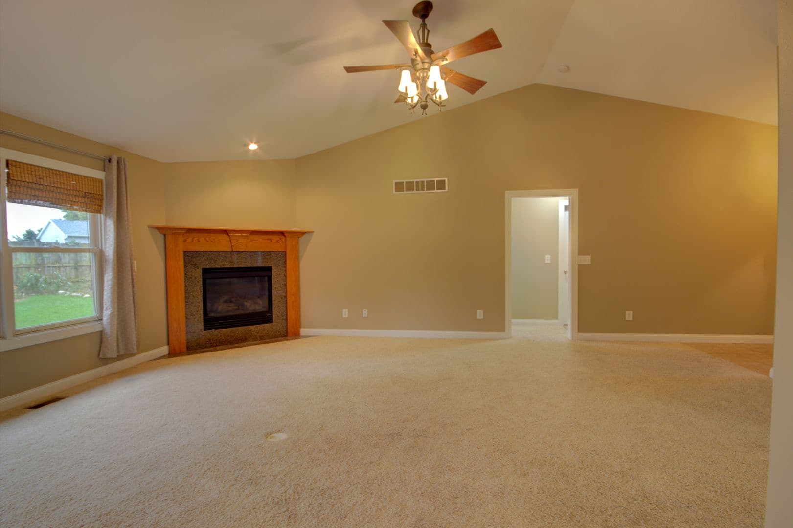 Davenport House: 2215 W 59th St
