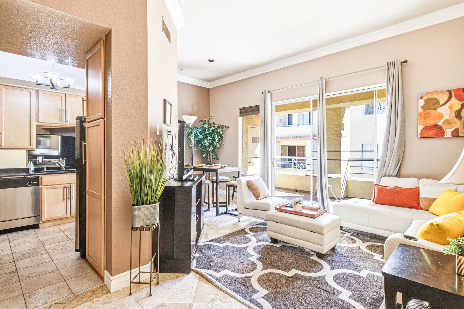 Las Vegas House: 210 E Flamingo Rd #330
