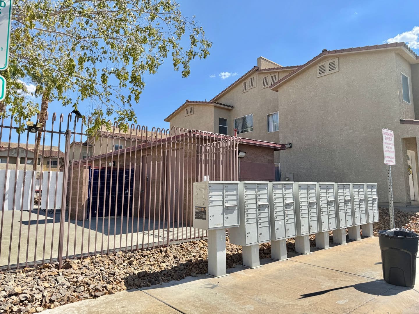Henderson Townhome: 62 Blue Beak Way