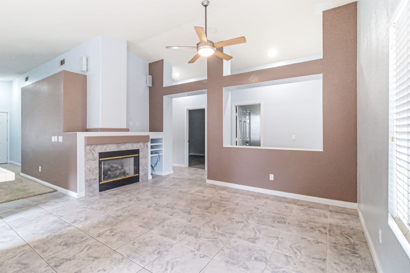 Henderson House: 2407 Worchester Rd