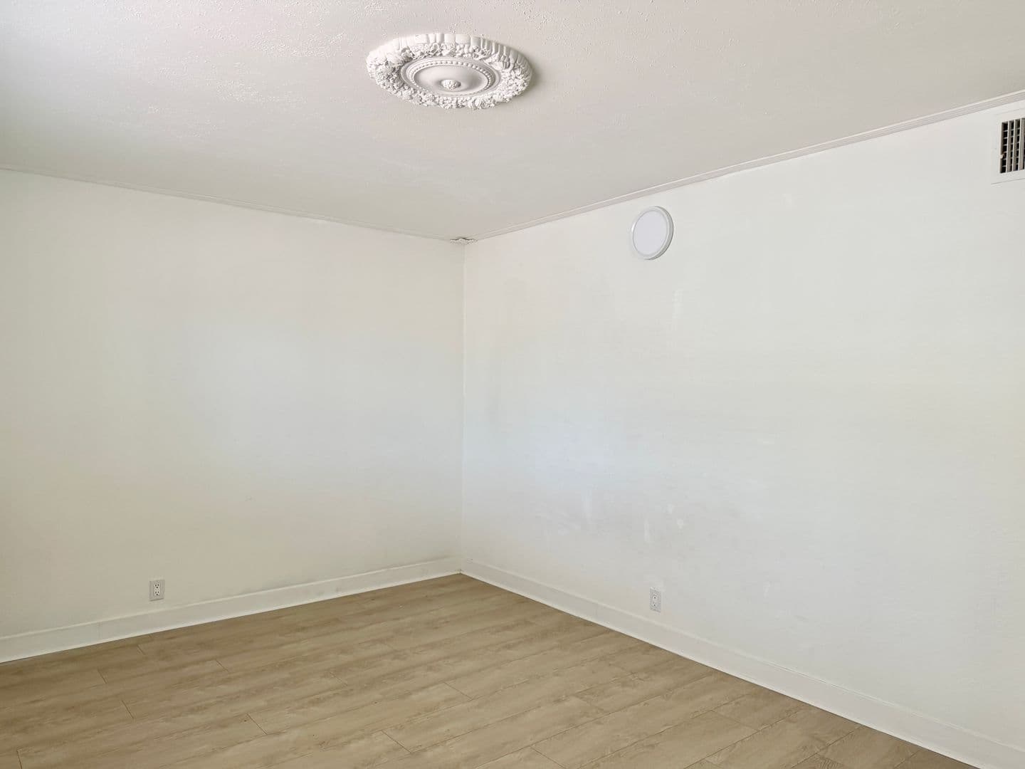Las Vegas Condo: 575 S. Royal Crest Circle
