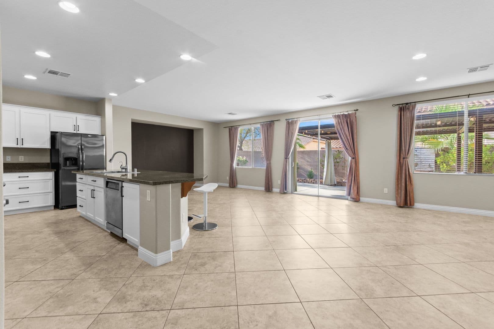 Las Vegas House: 7568 Stray Horse Ave