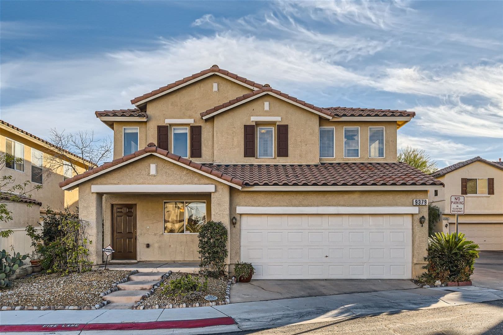 LAS VEGAS House: 9379 MALAYA GARNET CT.
