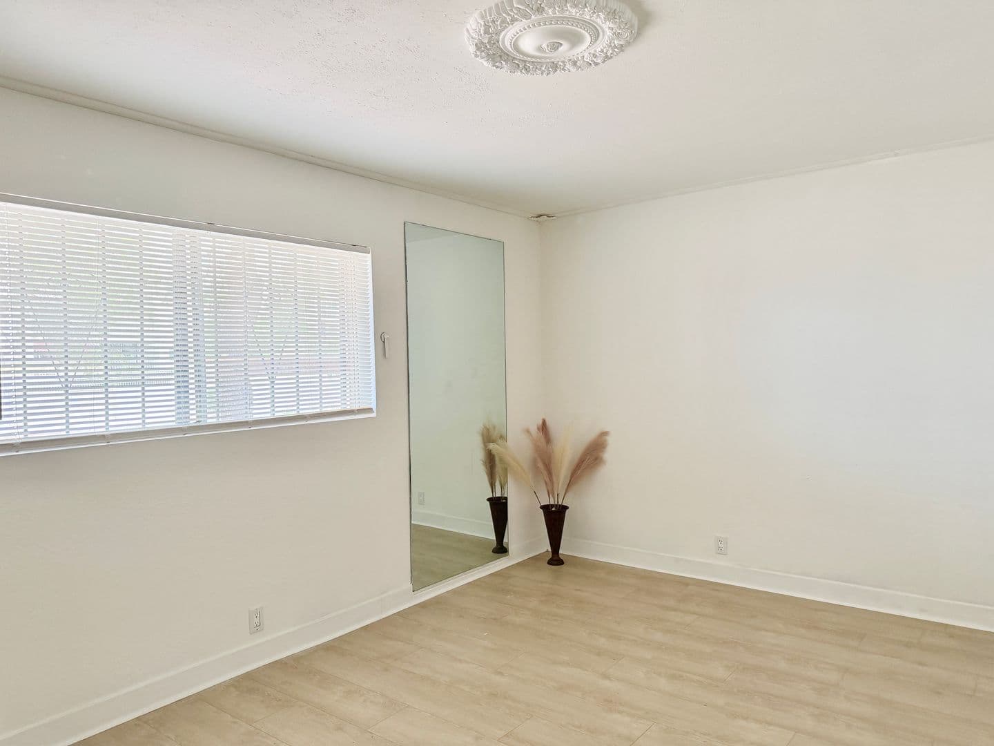 Las Vegas Condo: 575 S. Royal Crest Circle