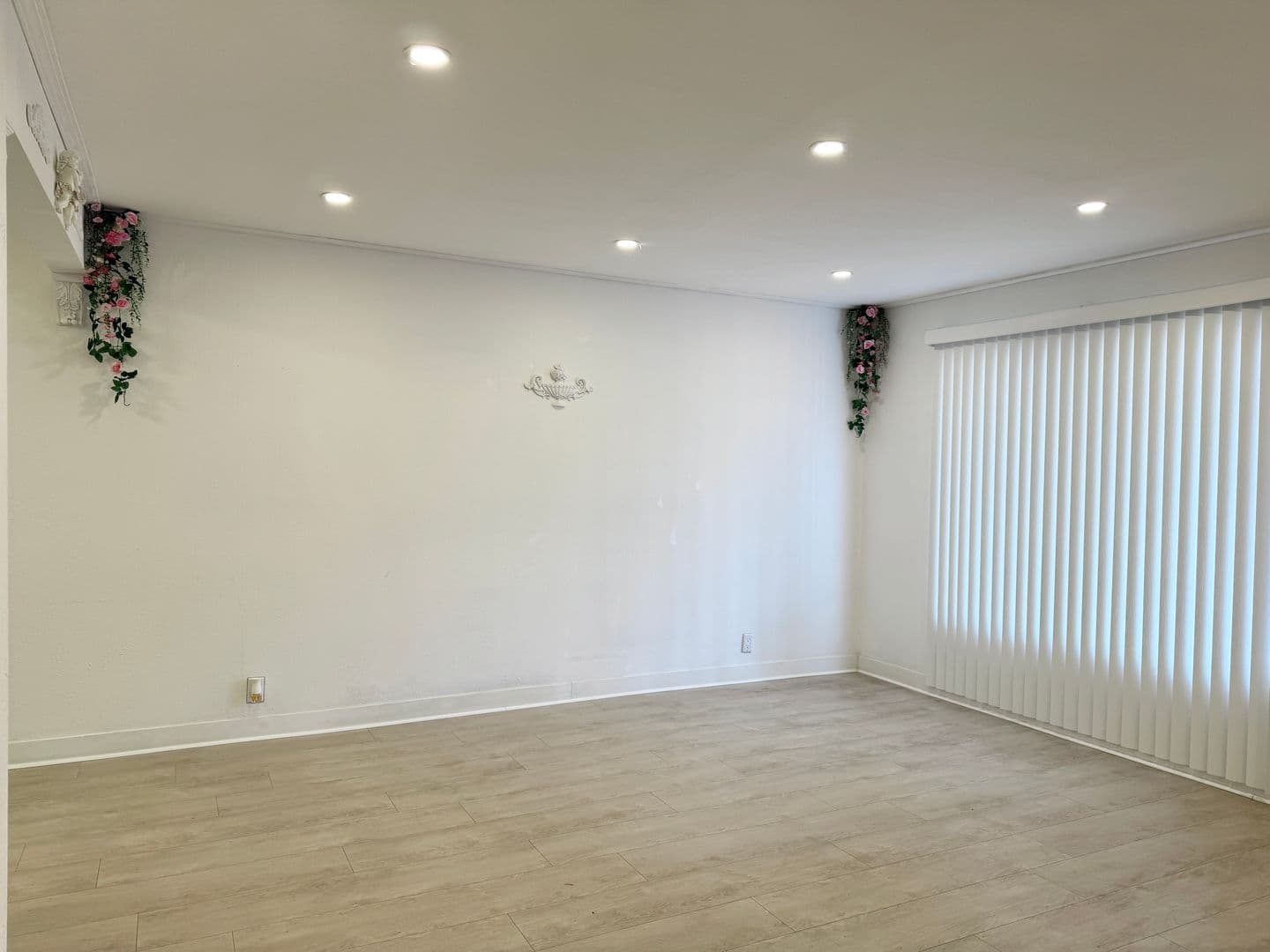 Las Vegas Condo: 575 S. Royal Crest Circle