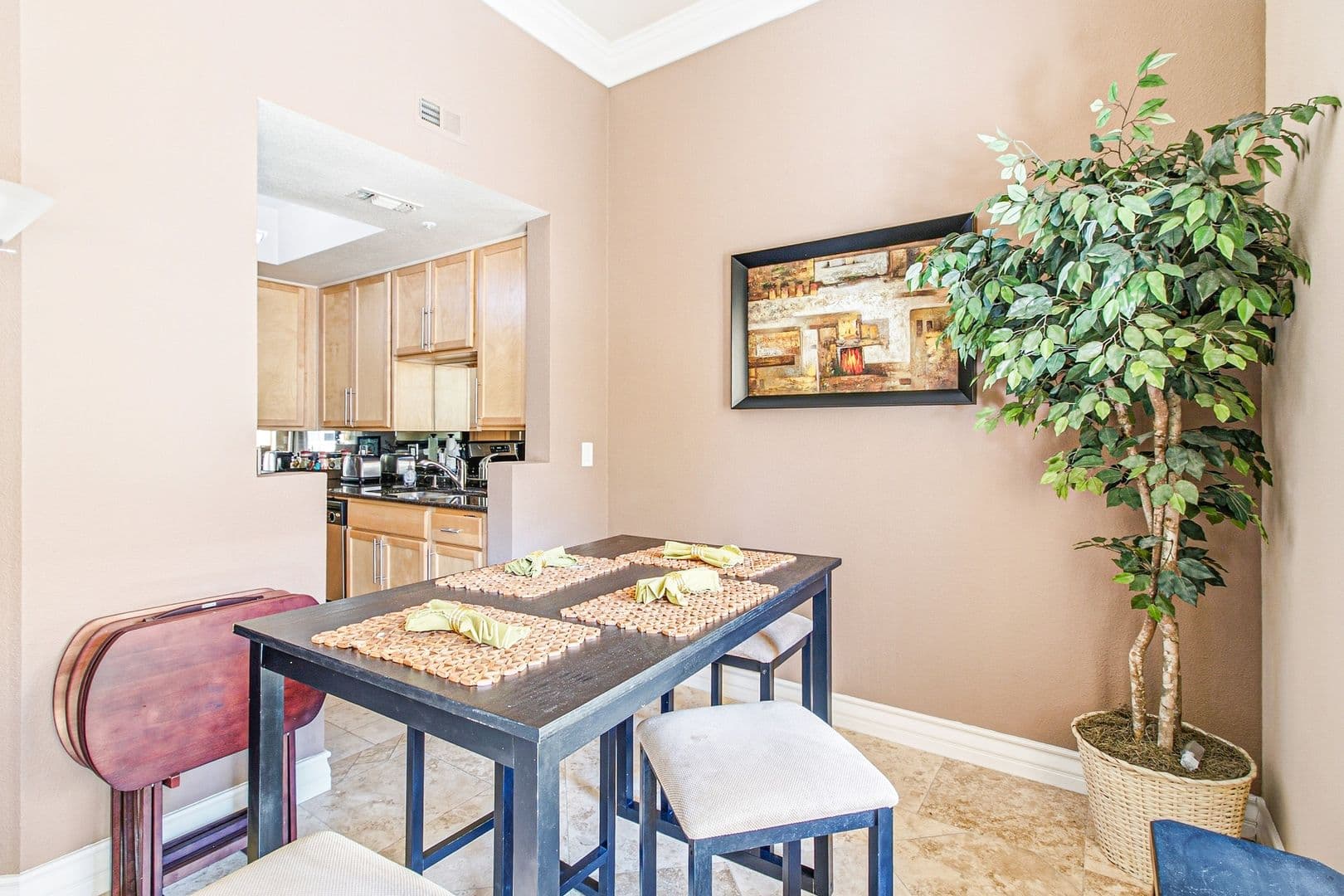 Las Vegas House: 210 E Flamingo Rd #330