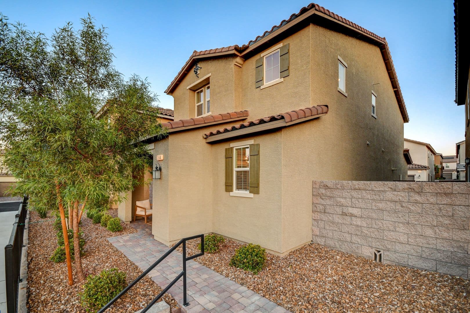 Henderson House: 3568 Anastagio Lane