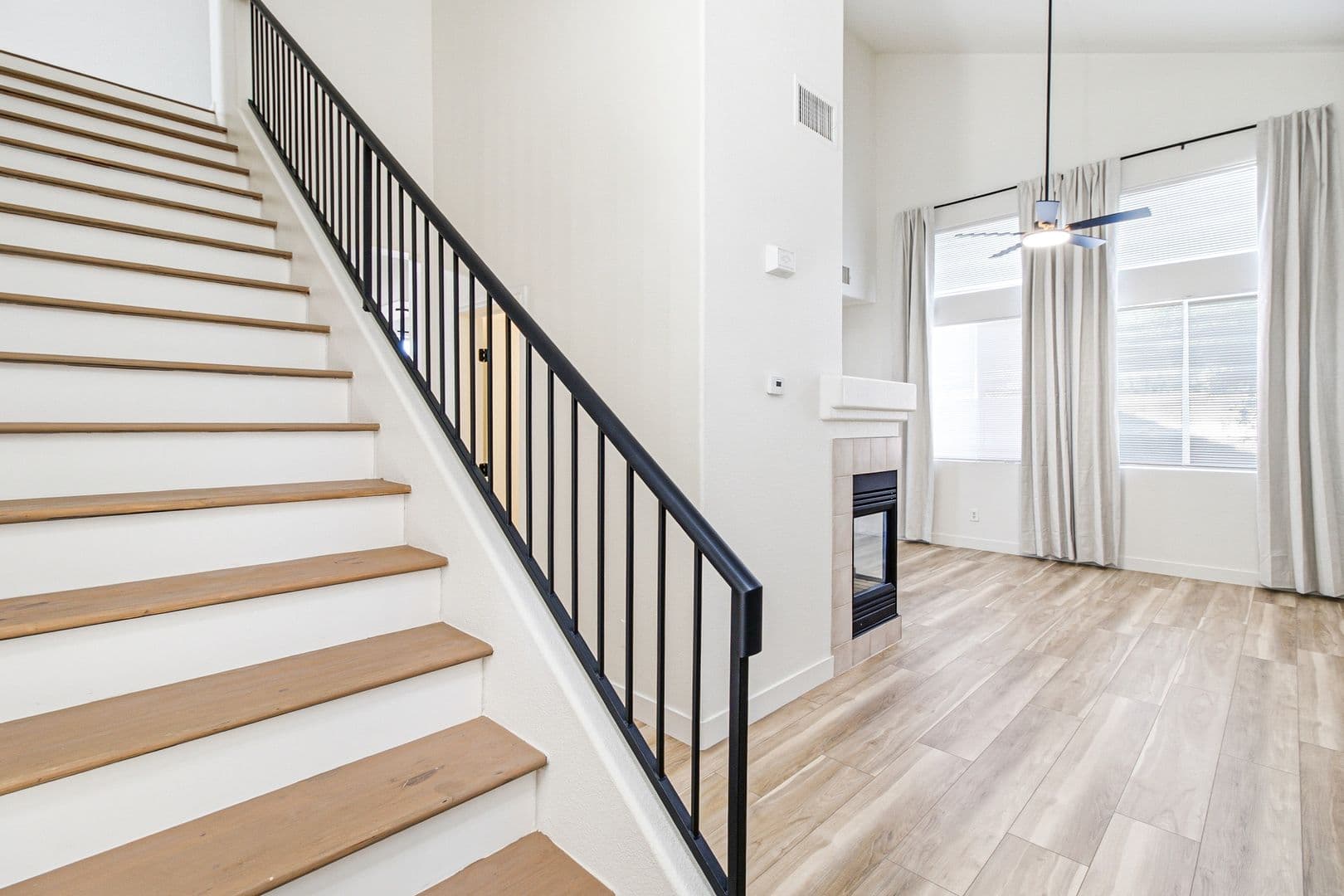 Henderson House: 2760 Saigon Dr