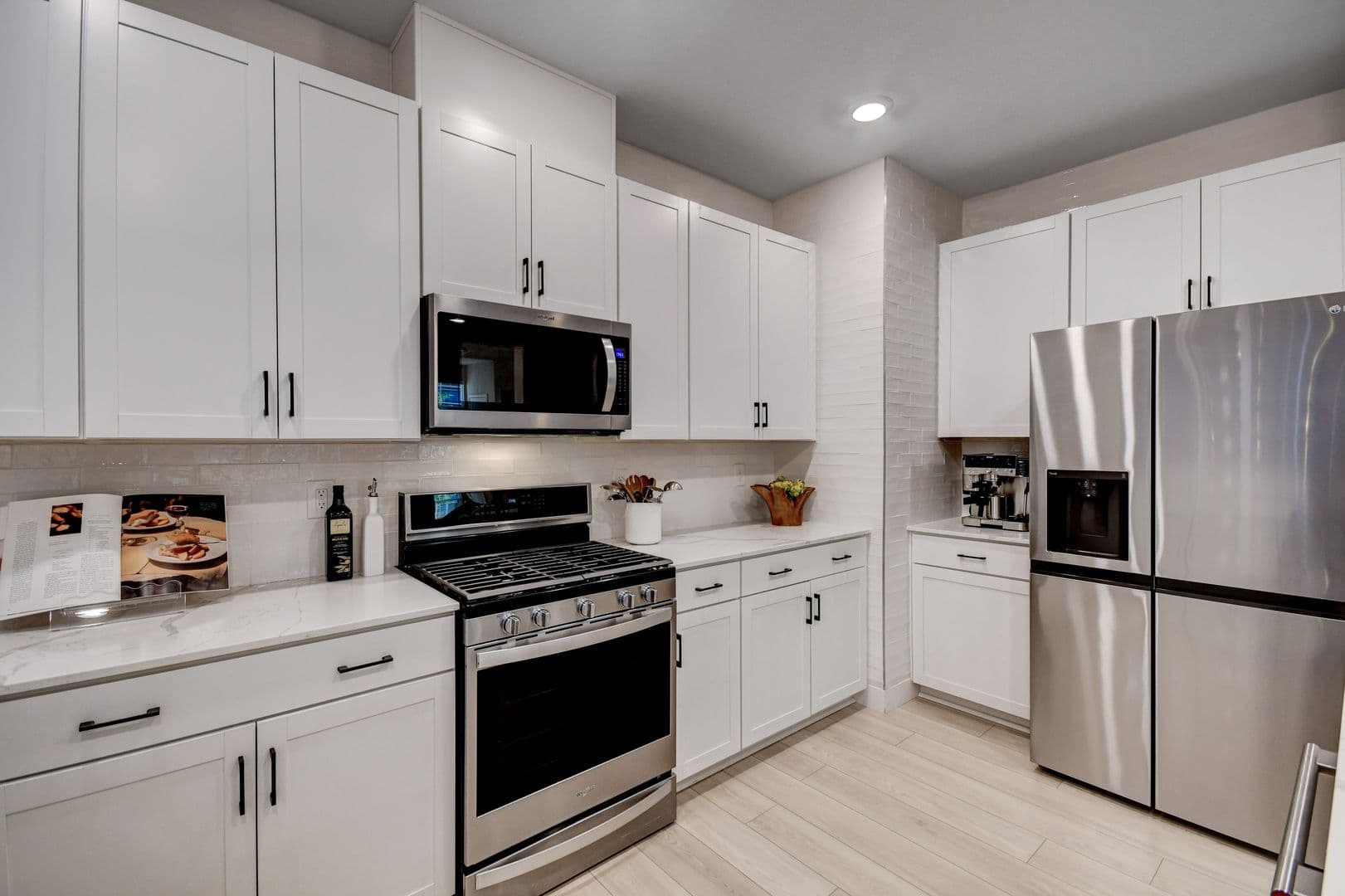 Henderson House: 3568 Anastagio Lane