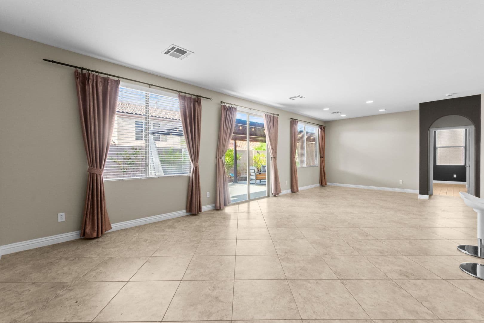 Las Vegas House: 7568 Stray Horse Ave