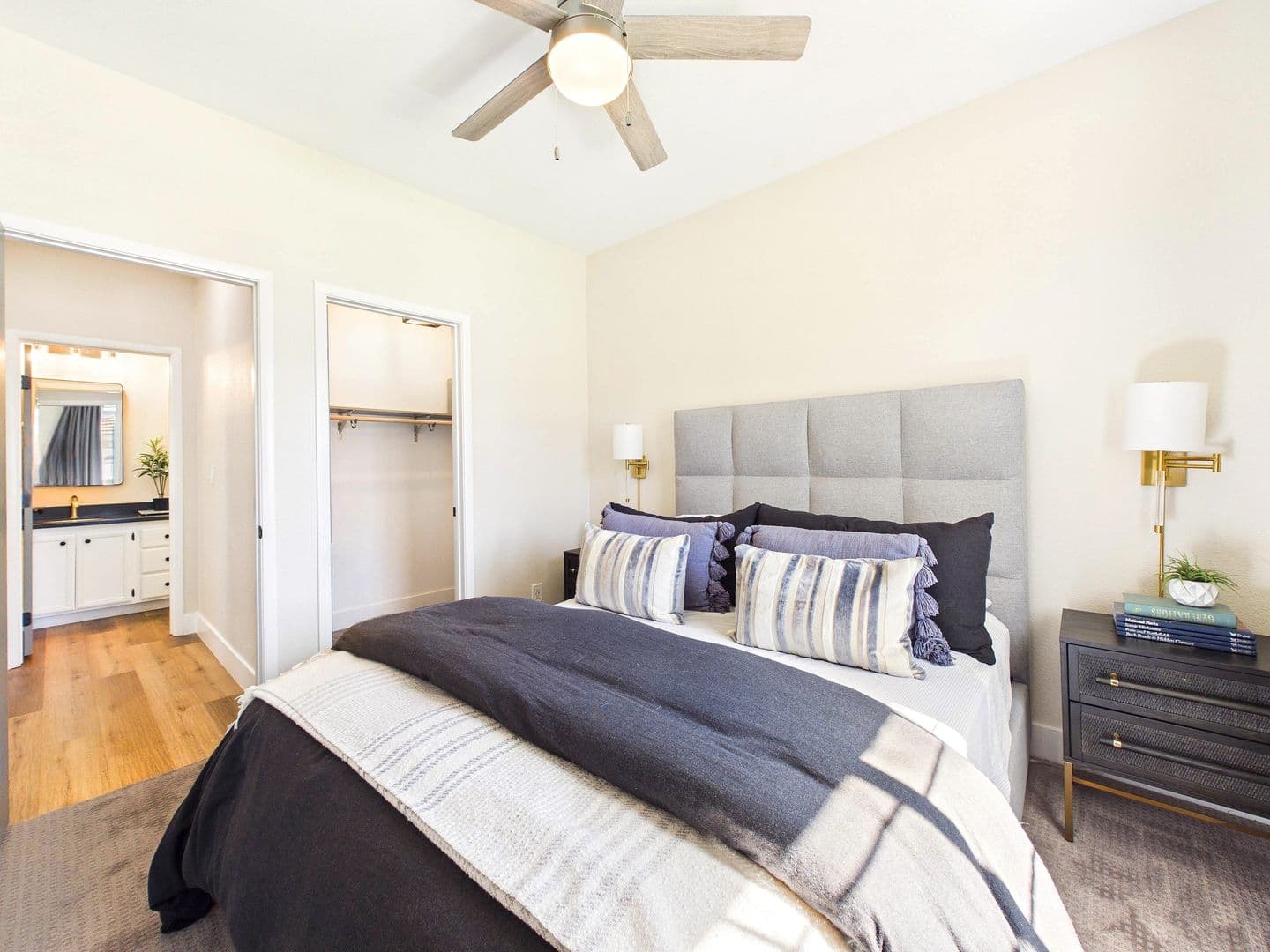 Las vegas House: 10312 Pinto Creek Ln