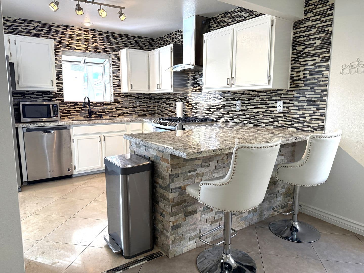Las Vegas House: 433 Jubilation Drive