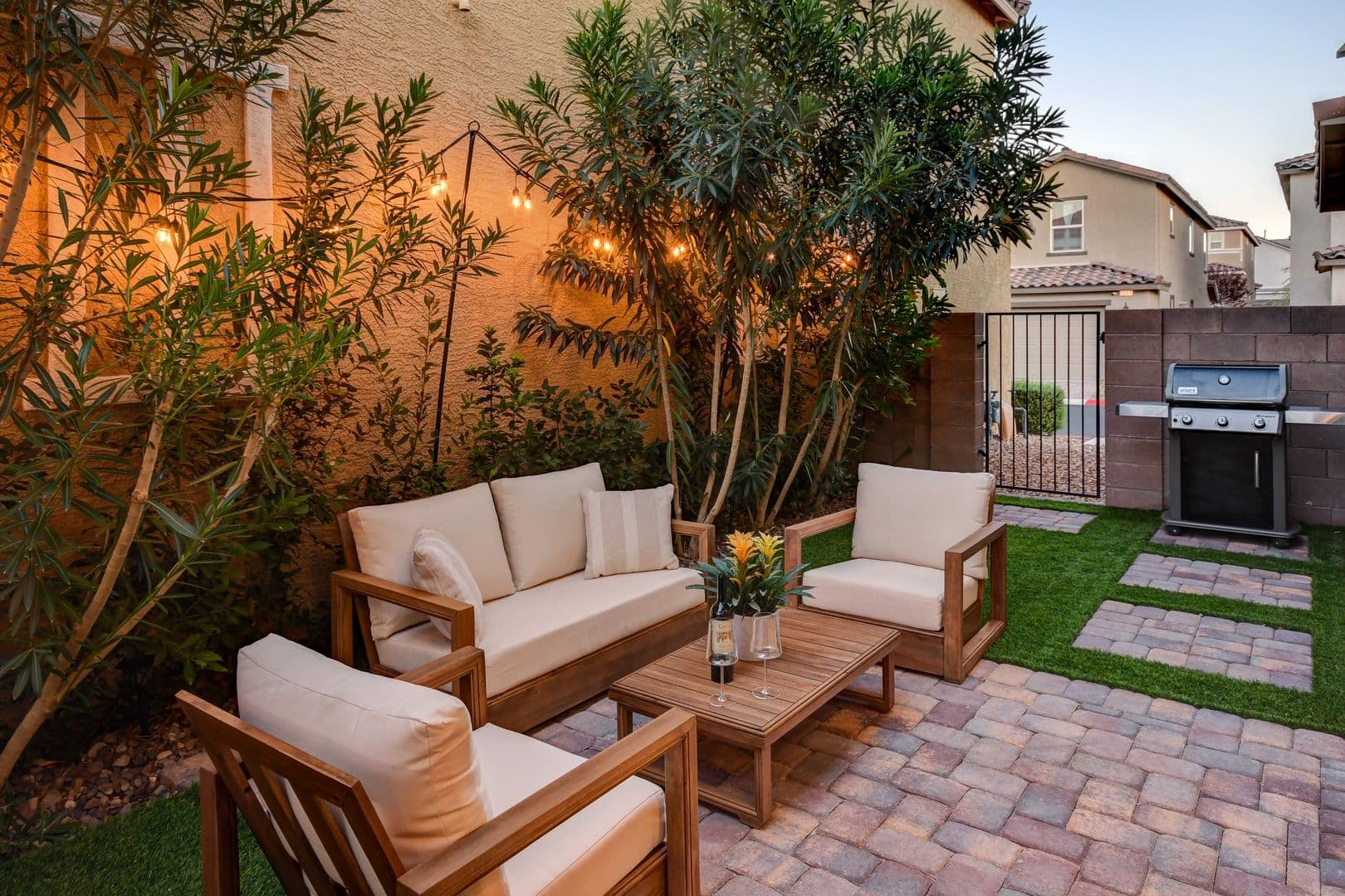 Henderson House: 3568 Anastagio Lane