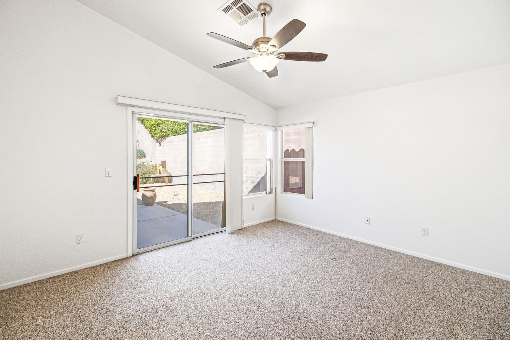 Las Vegas House: 3305 N Ariba St