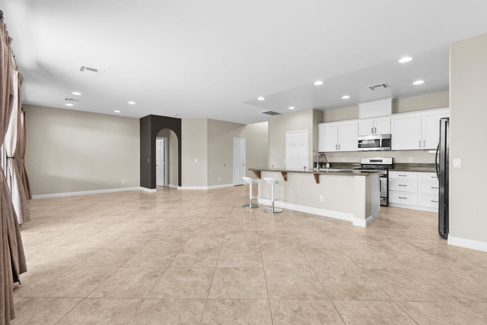 Las Vegas House: 7568 Stray Horse Ave